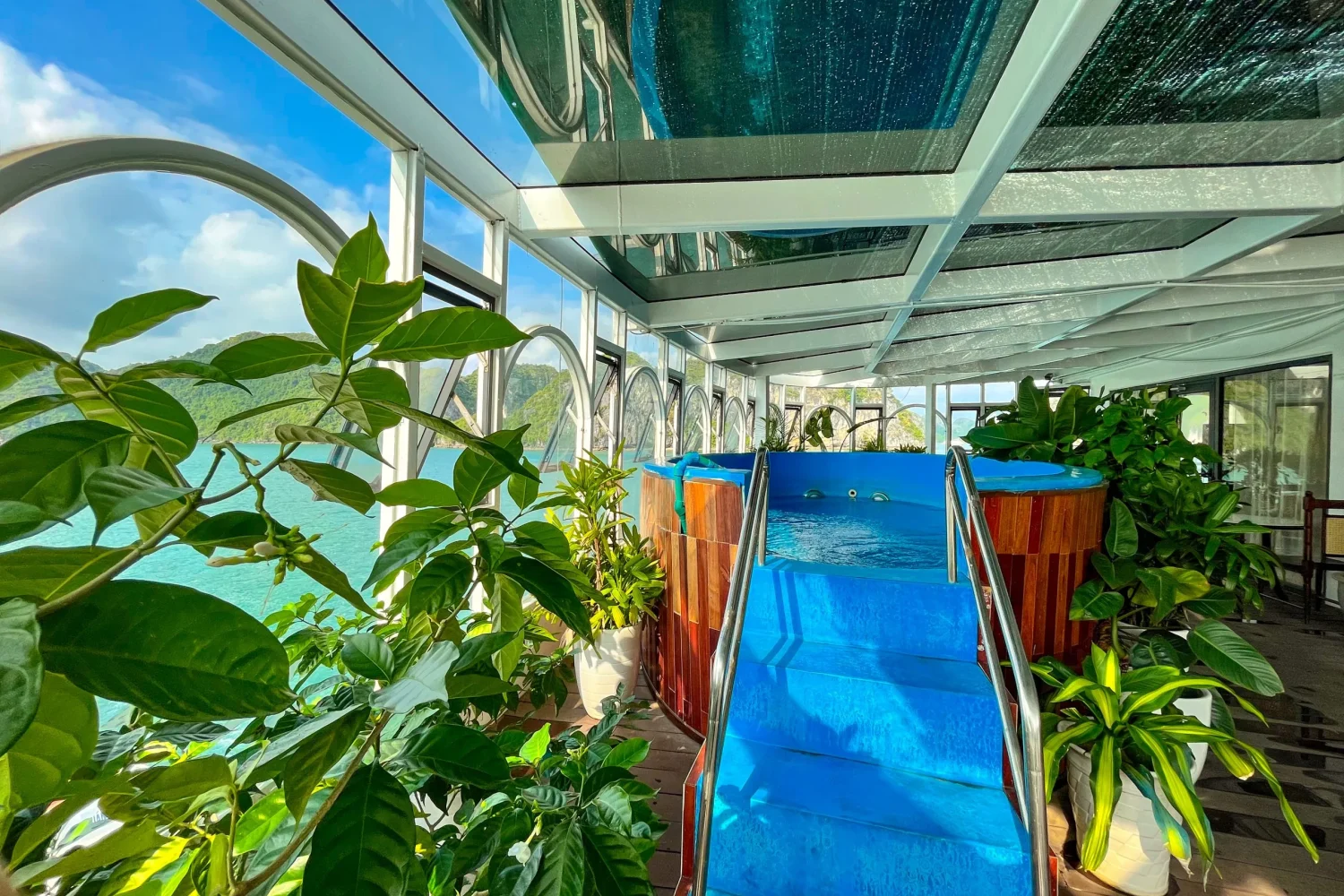 indochine cruise best luxury lan ha bay cruise Vela Vietnam Travel