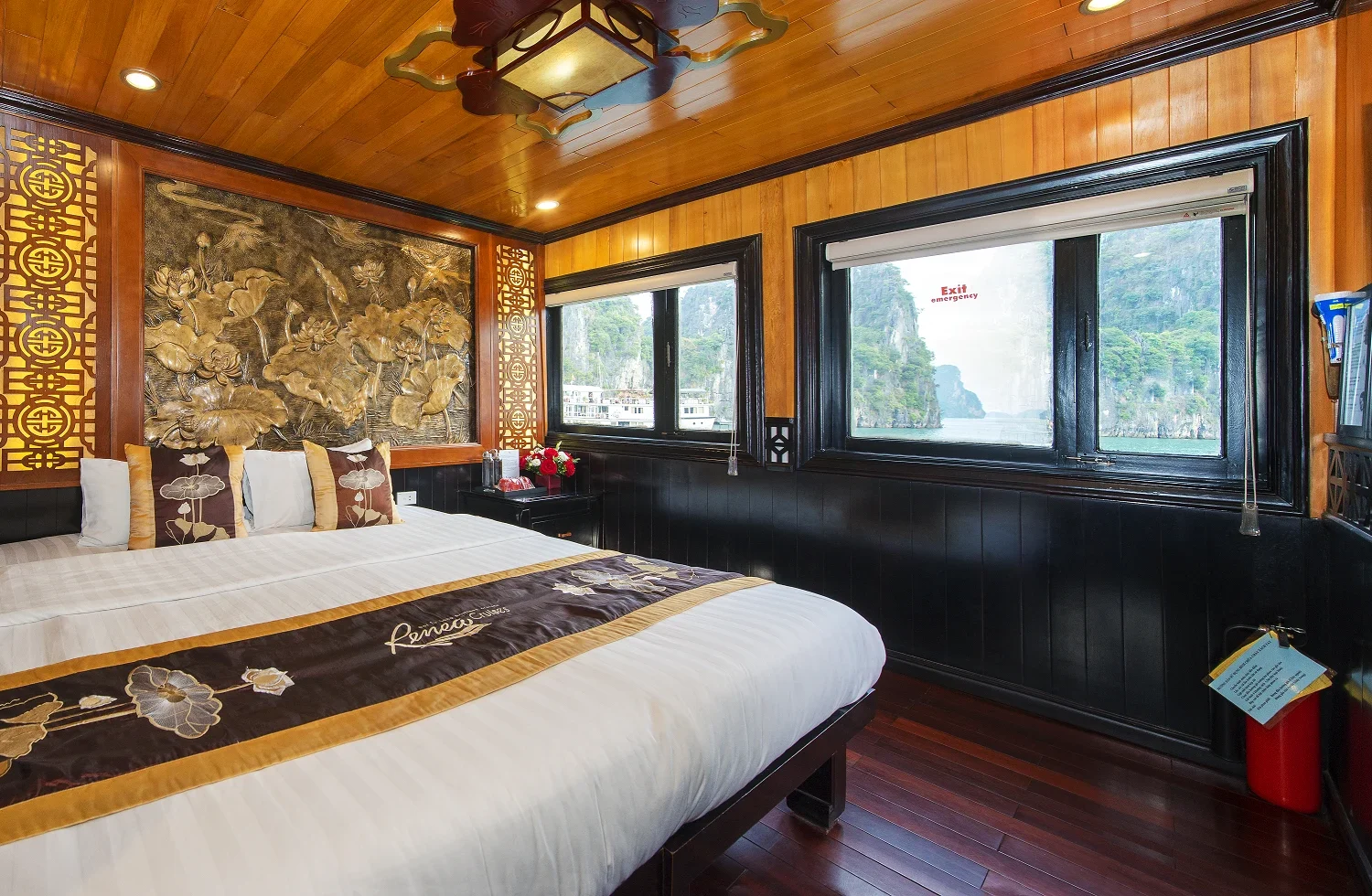best cruise bai tu long bay vela vietnam travel