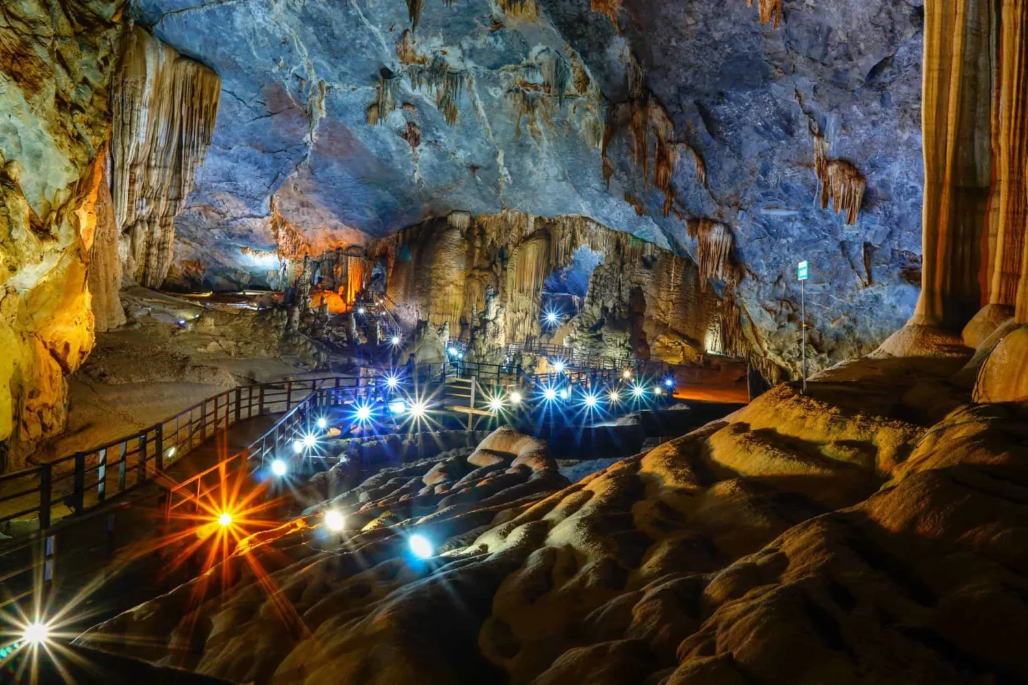 paradise cave and dark cave tour vela vietnam travel