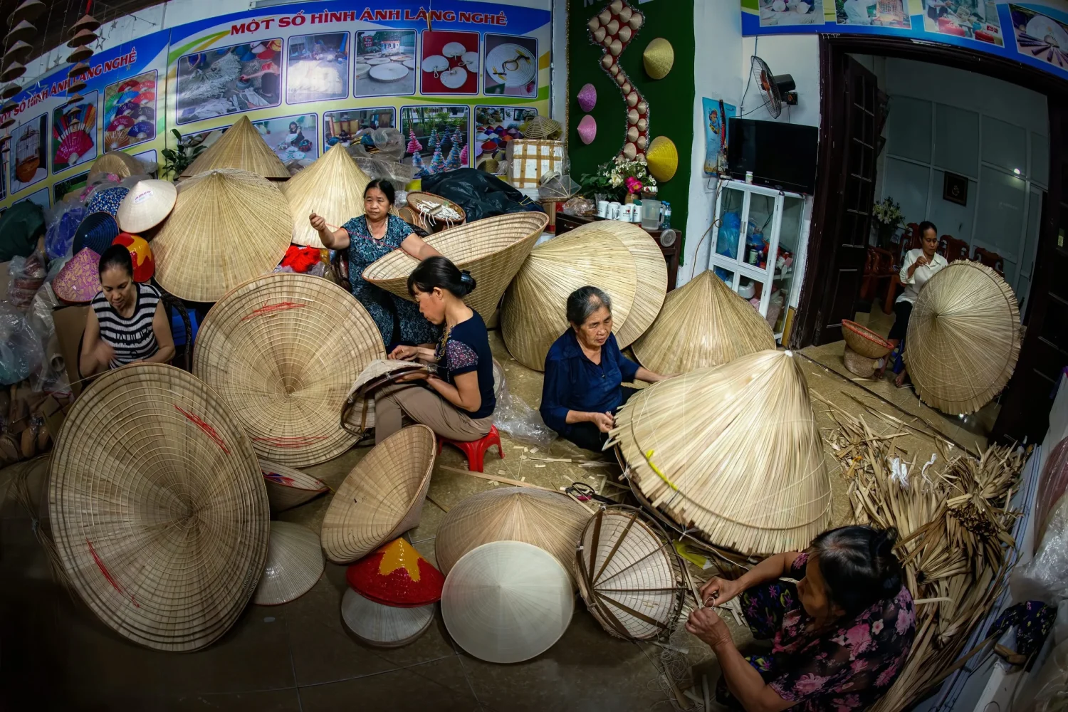 Chuong-village-vela-vietnam-travel