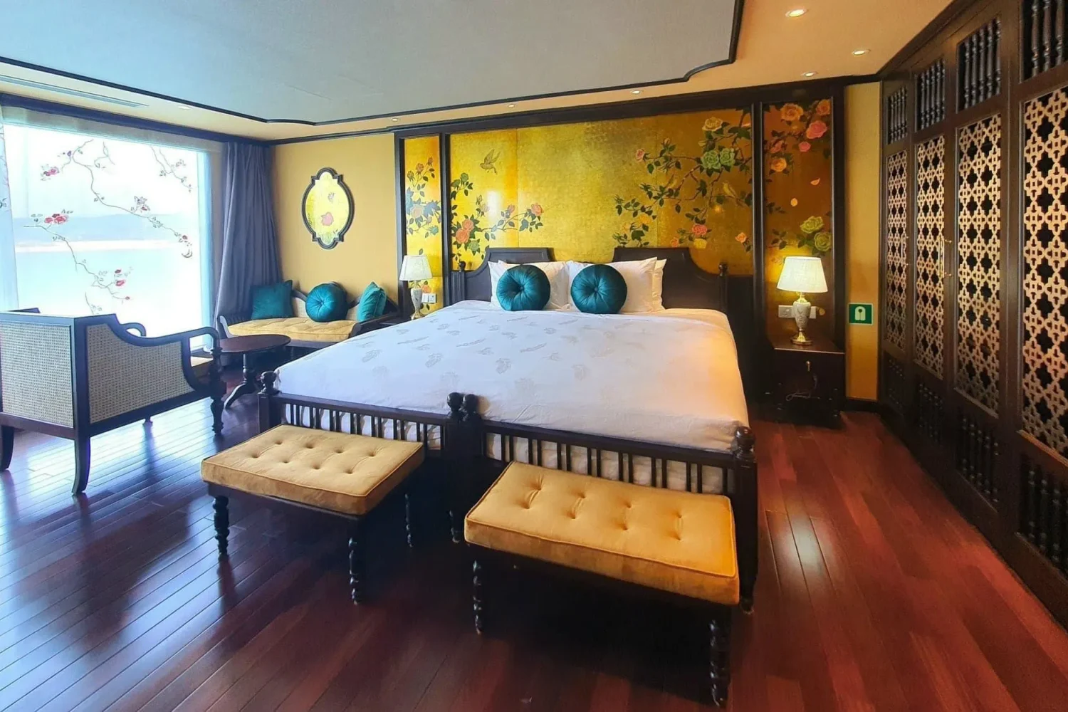 INDOCHINE-PREMIUM-CRUISE-5-halong bay vela vietnam travel