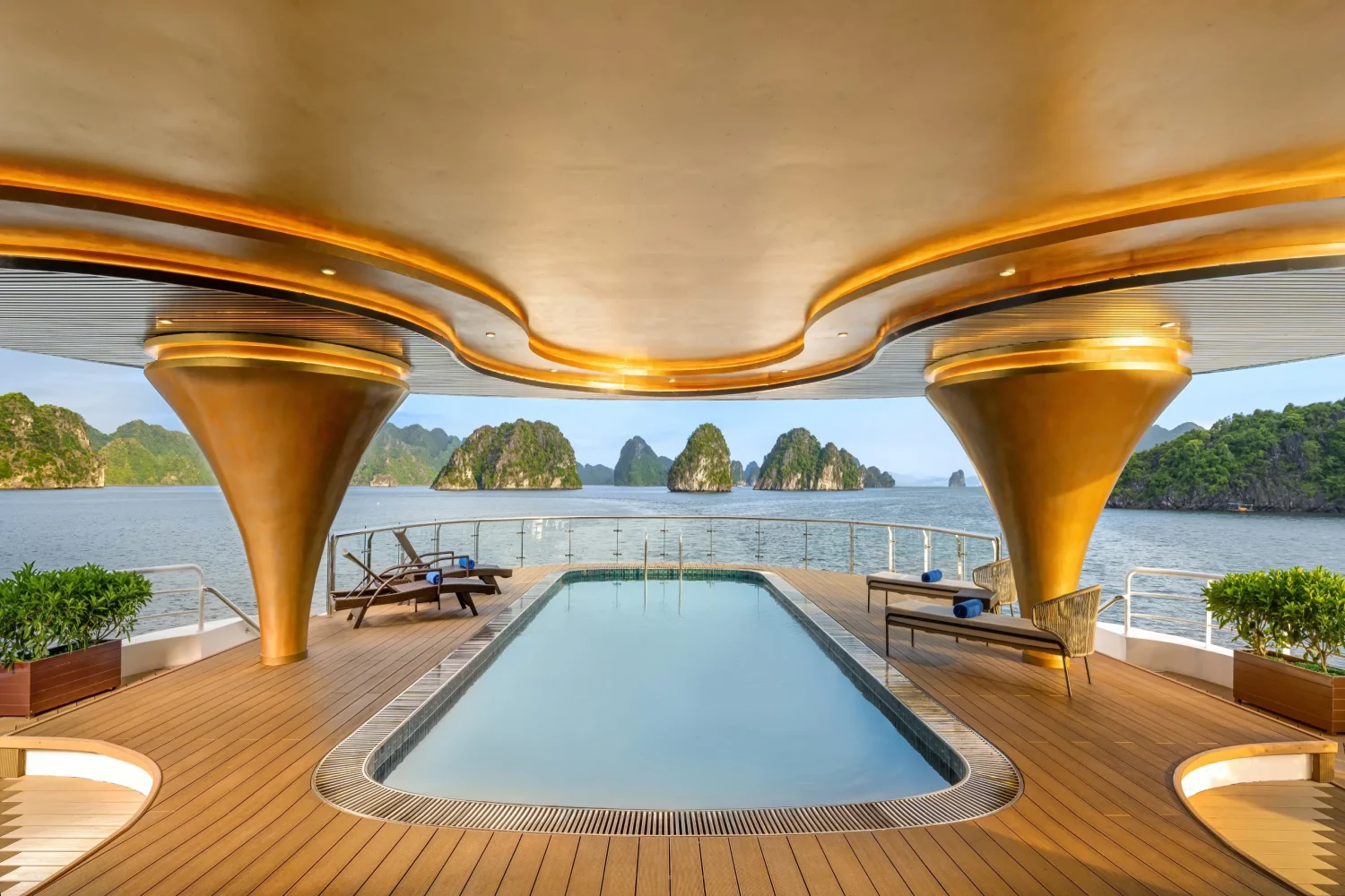 halong bay cruise 3 days 2 nights Vela Vietnam Travel