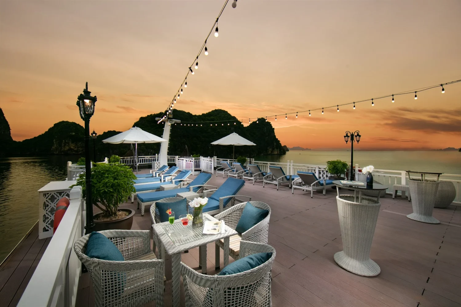Hermes halong bay cruise 3 days 2 nights luxury vela vietnam travel