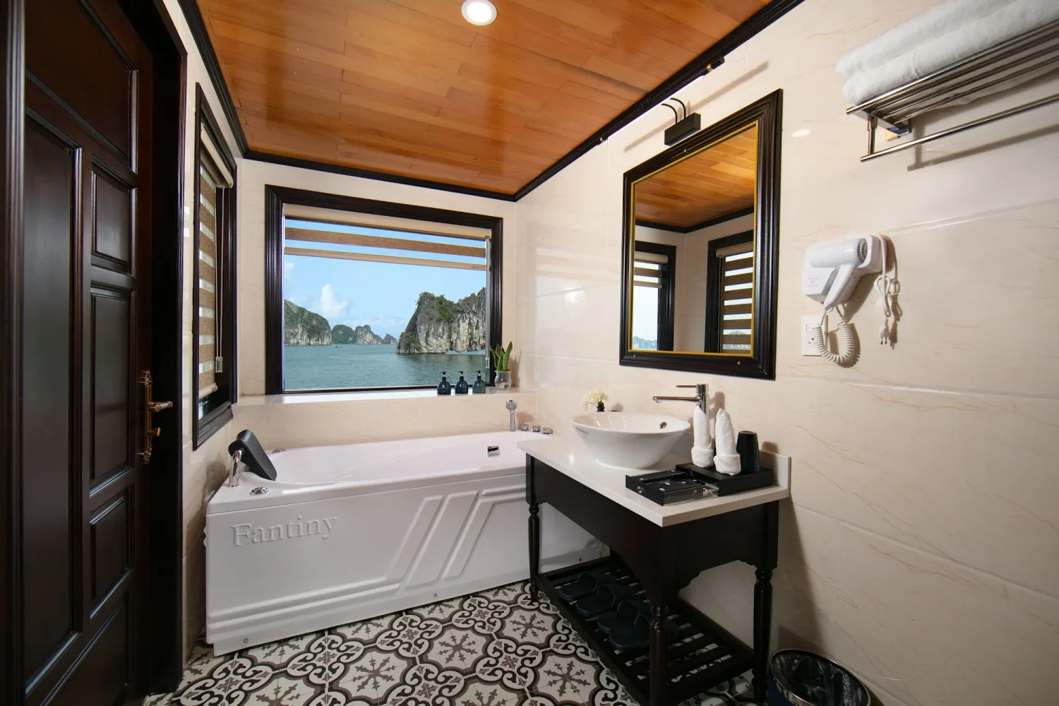 Hermes halong bay cruise 3 days 2 nights luxury vela vietnam travel