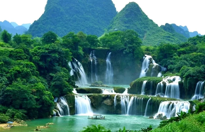 ban gioc waterfall tour from hanoi vela vietnam travel