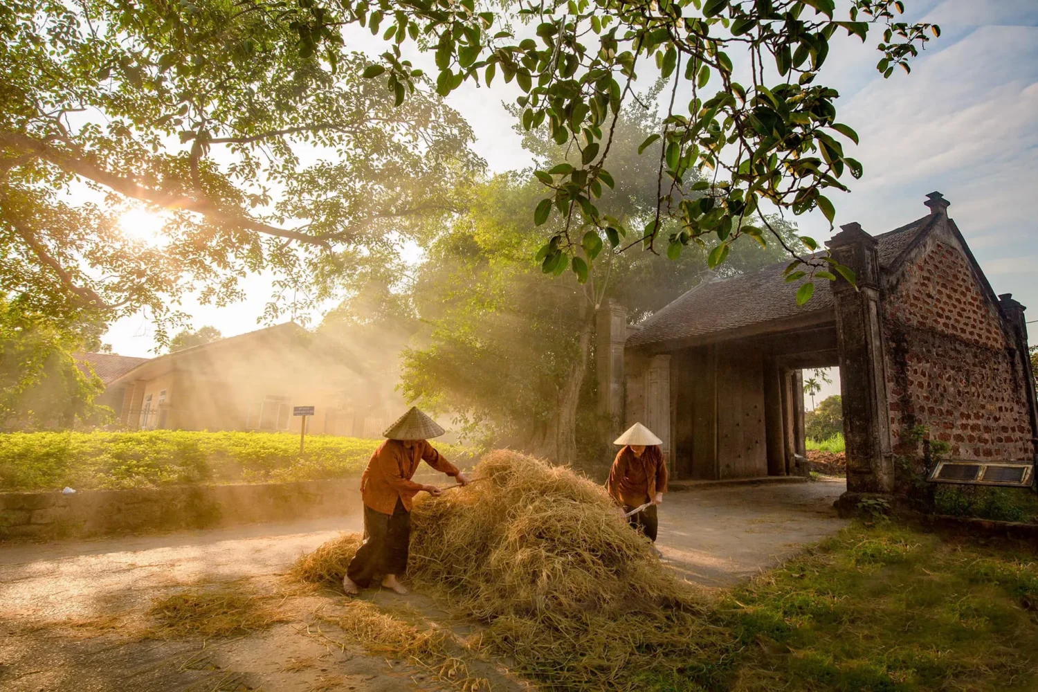 Hanoi Jeep Tour Explore Duong Lam Ancient Village Full Day Vela Vietnam Travel